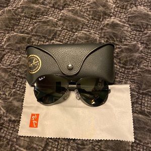 Unisex Black Ray-Ban Sunglasses, brand new